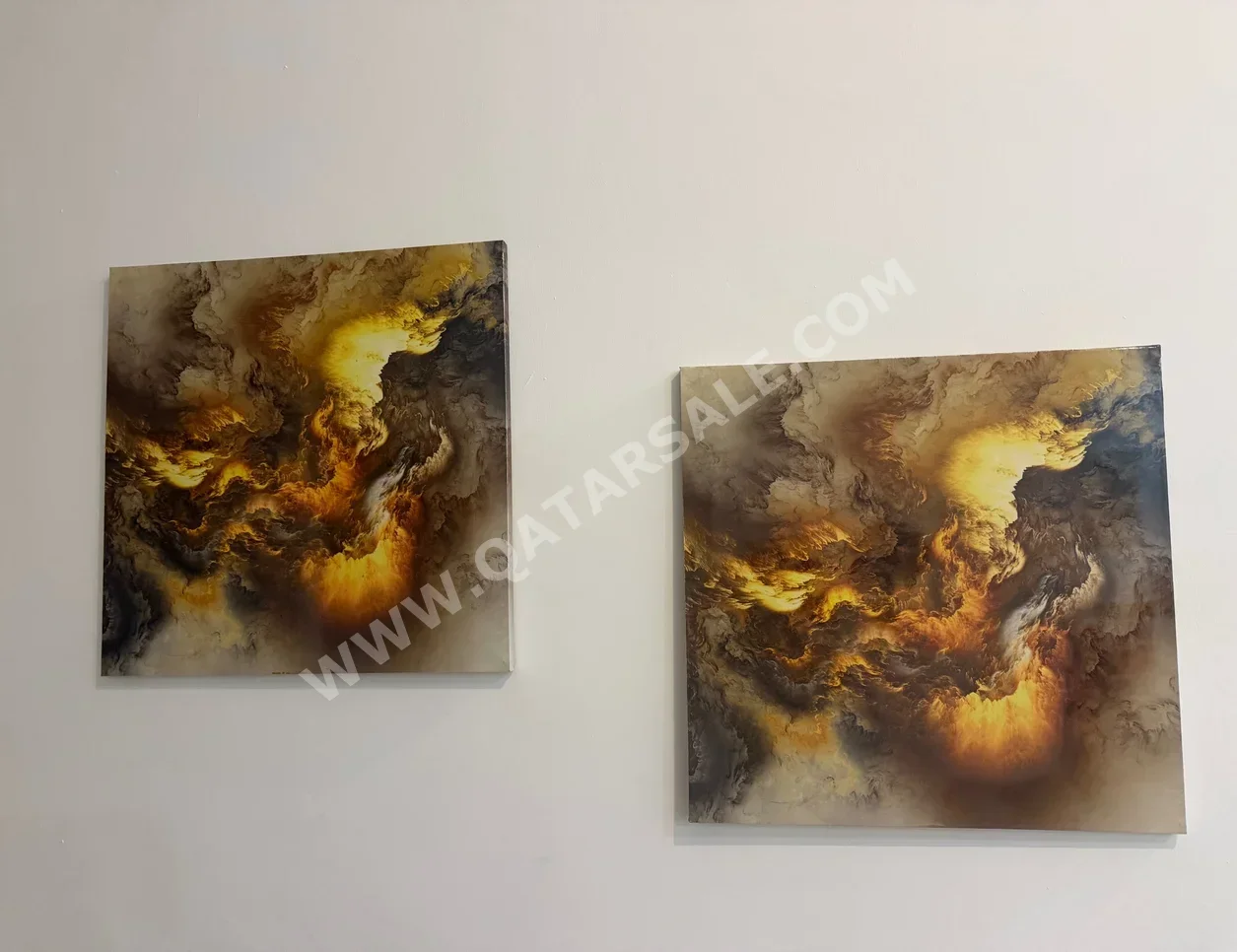 Wall Art / Canvas Square  - Brown