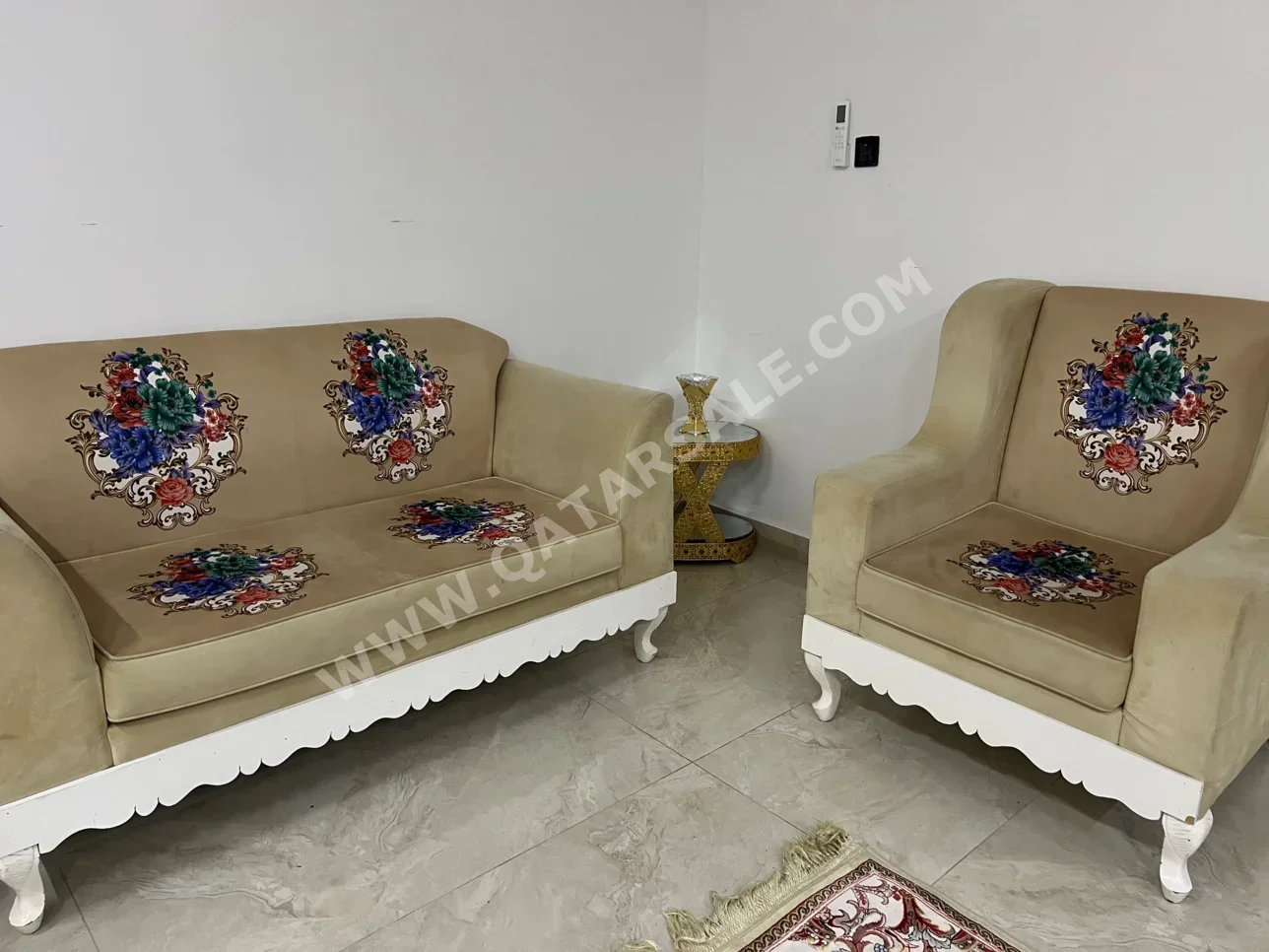 الأرائك والكنب والكراسي مجموعة كراسي  - اللون البيج