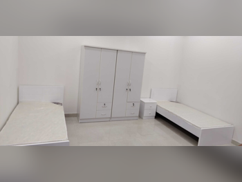 أطقم غرف نوم - لايف ستايل  - طقم مكون من قطعتين  - أبيض