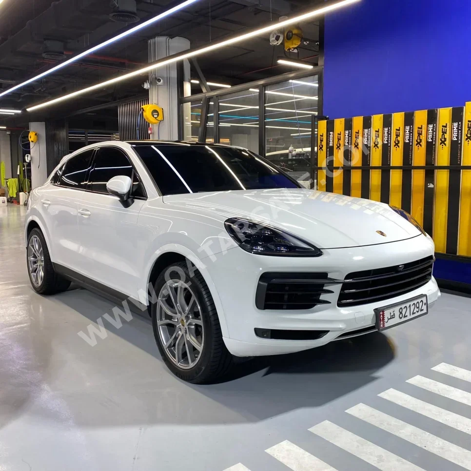 Porsche  Cayenne  Coupe  2020  Automatic  50,000 Km  6 Cylinder  All Wheel Drive (AWD)  SUV  White  With Warranty