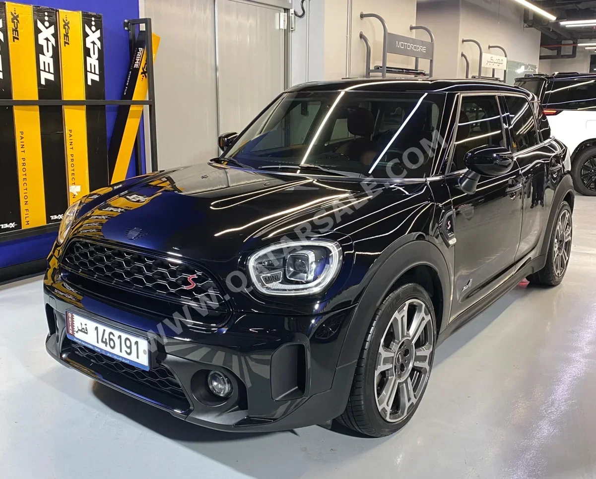 ميني  كوبر  كاونتري مان  2022  اوتوماتيك  78,000 كم  4 سلندر  دفع خلفي  هاتشباك  أسود  تحت الضمان