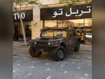 Hummer  H1  1994  Automatic  74,900 Km  8 Cylinder  Four Wheel Drive (4WD)  SUV  Gray