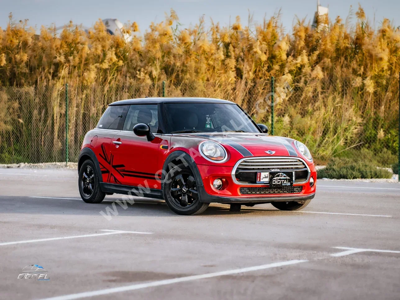 Mini  Cooper  2016  Automatic  145,500 Km  4 Cylinder  Front Wheel Drive (FWD)  Hatchback  Red