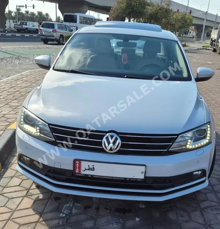 فوكس واغن  جيتا  اس اي ال  2018  اوتوماتيك  112,000 كم  5 سلندر  سحب امامي  سيدان  فضي