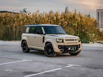 Land Rover  Defender  110 HSE  2020  Automatic  121,000 Km  6 Cylinder  Four Wheel Drive (4WD)  SUV  Beige
