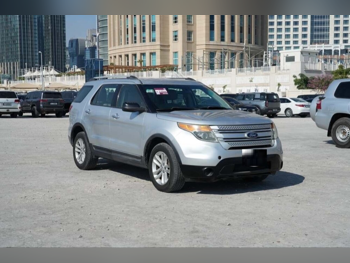 فورد  اكسبلورر  2013  اوتوماتيك  158,000 كم  6 سلندر  دفع رباعي  اس يو في  رمادي فاتح