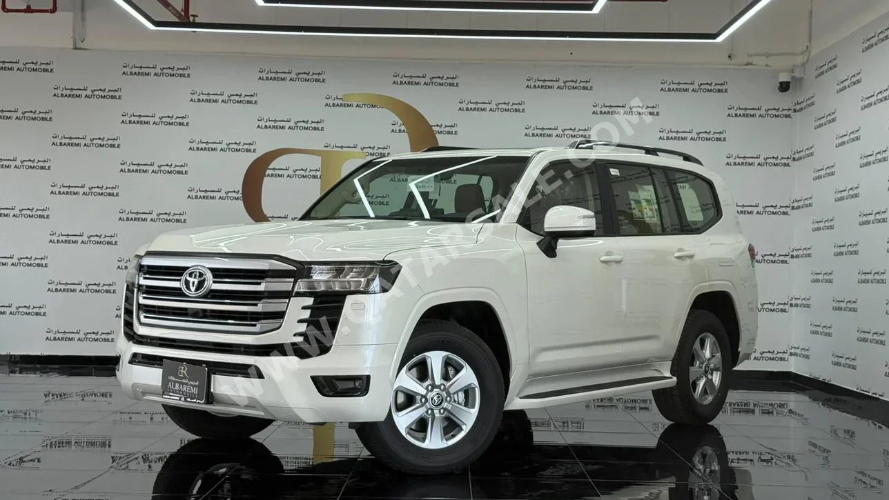 تويوتا  لاند كروزر  جي اكس ار توين توربو  2026  اوتوماتيك  0 كم  6 سلندر  دفع رباعي  اس يو في  أبيض  تحت الضمان