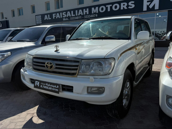 Toyota  Land Cruiser  VXR  2007  Automatic  568,000 Km  8 Cylinder  Four Wheel Drive (4WD)  SUV  White