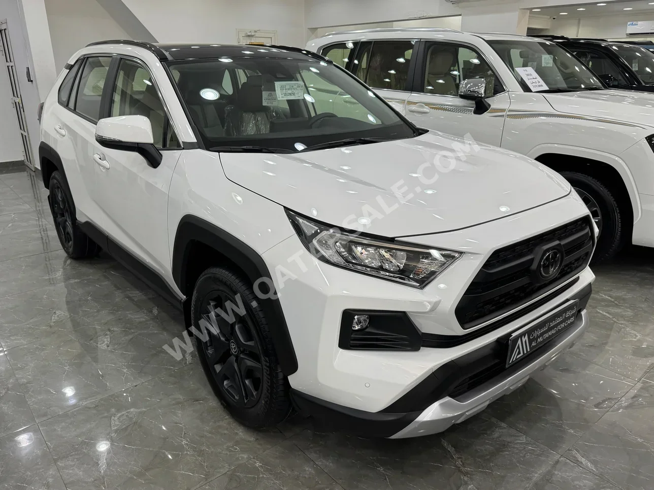 Toyota  Rav 4  2025  Automatic  0 Km  4 Cylinder  Four Wheel Drive (4WD)  SUV  White  With Warranty