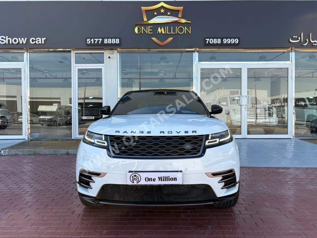 Land Rover  Range Rover  Velar R-Dynamic  2018  Automatic  105,000 Km  6 Cylinder  Four Wheel Drive (4WD)  SUV  White