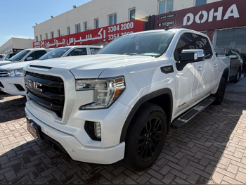 GMC  Sierra  SLE  2021  Automatic  322,000 Km  8 Cylinder  Four Wheel Drive (4WD)  Pick Up  White