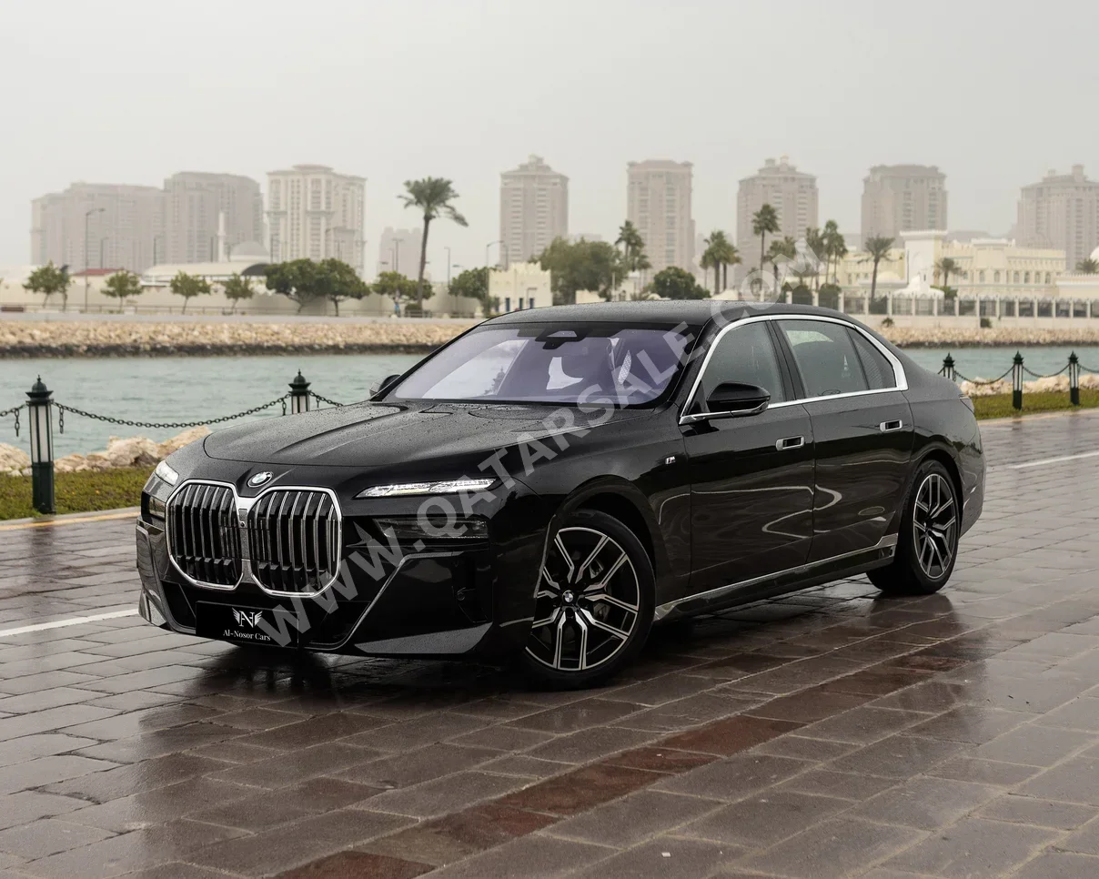 BMW  7-Series  740 Li M  2023  Automatic  42,000 Km  6 Cylinder  Rear Wheel Drive (RWD)  Sedan  Black  With Warranty