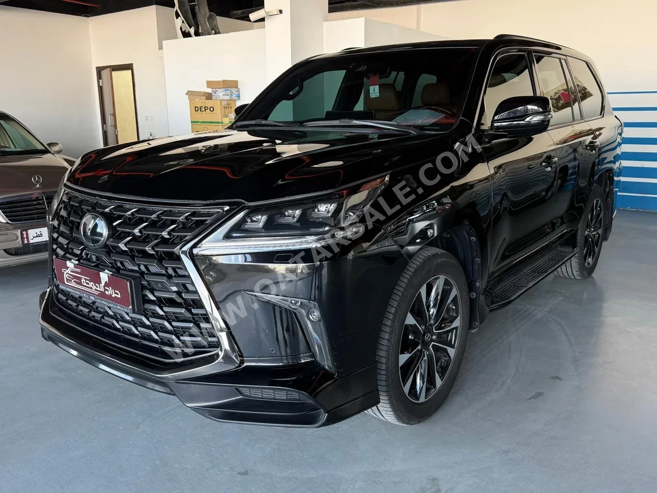 لكزس  ال اكس  570  2021  اوتوماتيك  100,000 كم  8 سلندر  دفع رباعي  اس يو في  أسود