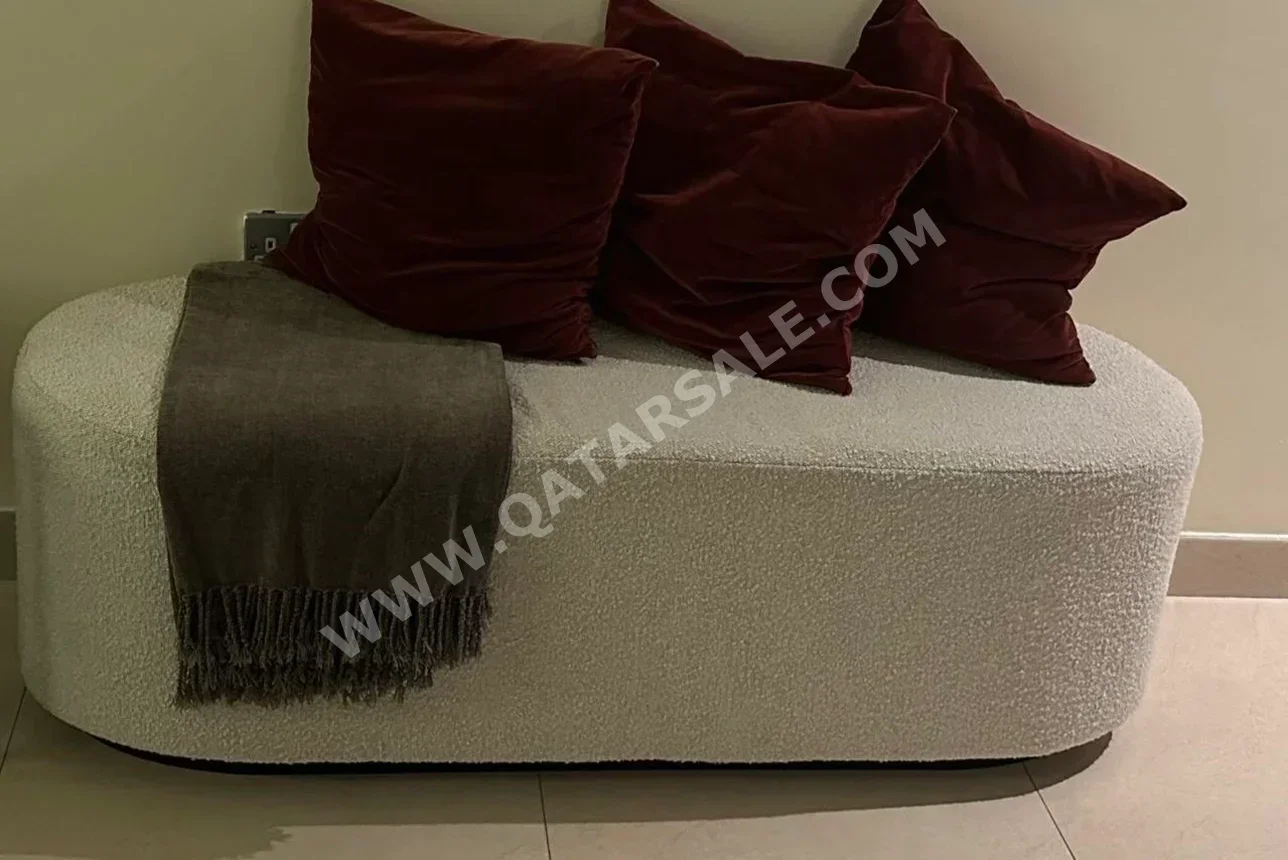 الأرائك والكنب والكراسي هوم سينتر  بوف  - متعدد الألوان