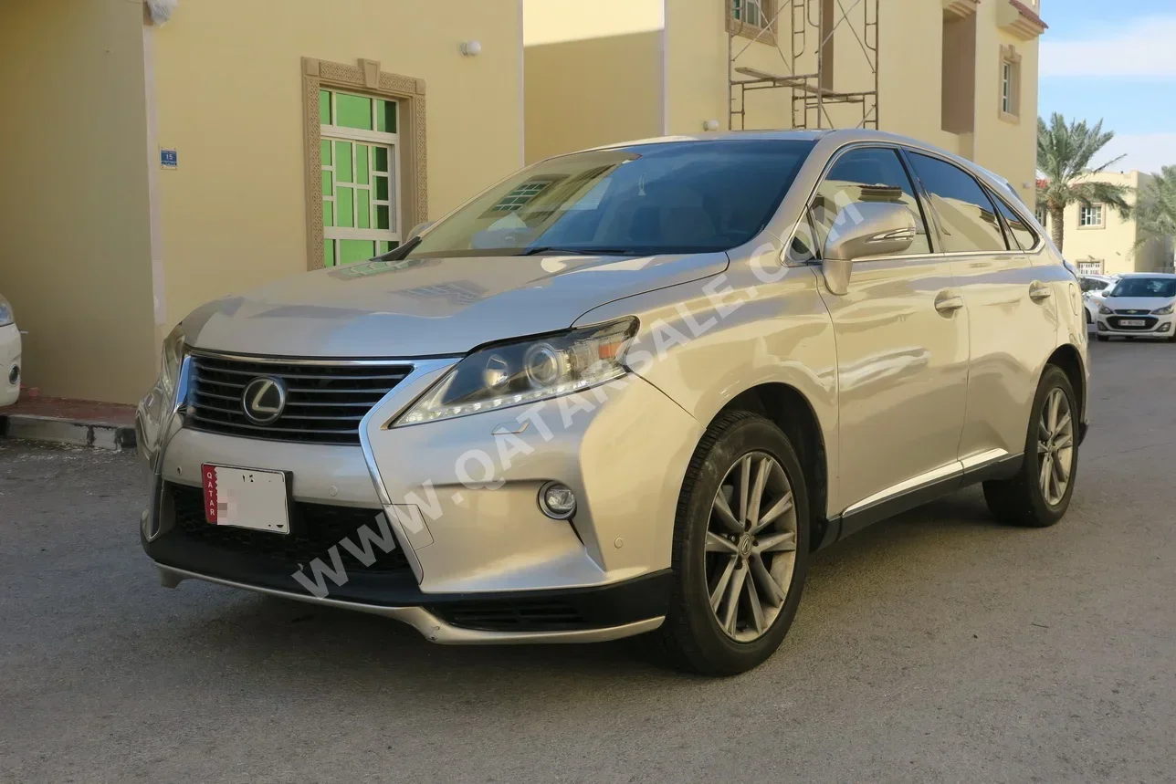 لكزس  ار اكس  350  2015  اوتوماتيك  188,000 كم  6 سلندر  دفع رباعي  اس يو في  ذهبي
