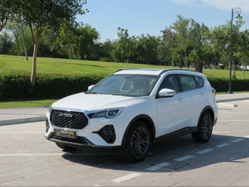 Jetour  X70  2025  Automatic  5,500 Km  4 Cylinder  All Wheel Drive (AWD)  SUV  White  With Warranty