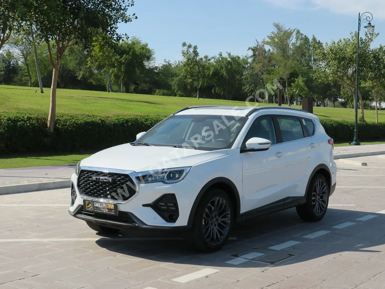 Jetour  X70  2025  Automatic  5,500 Km  4 Cylinder  All Wheel Drive (AWD)  SUV  White  With Warranty