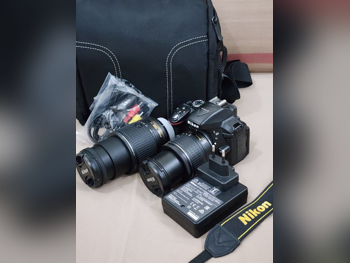 كاميرات رقمية نيكون  دي 5600  - 38 ميغا بكسل  - 12 كي