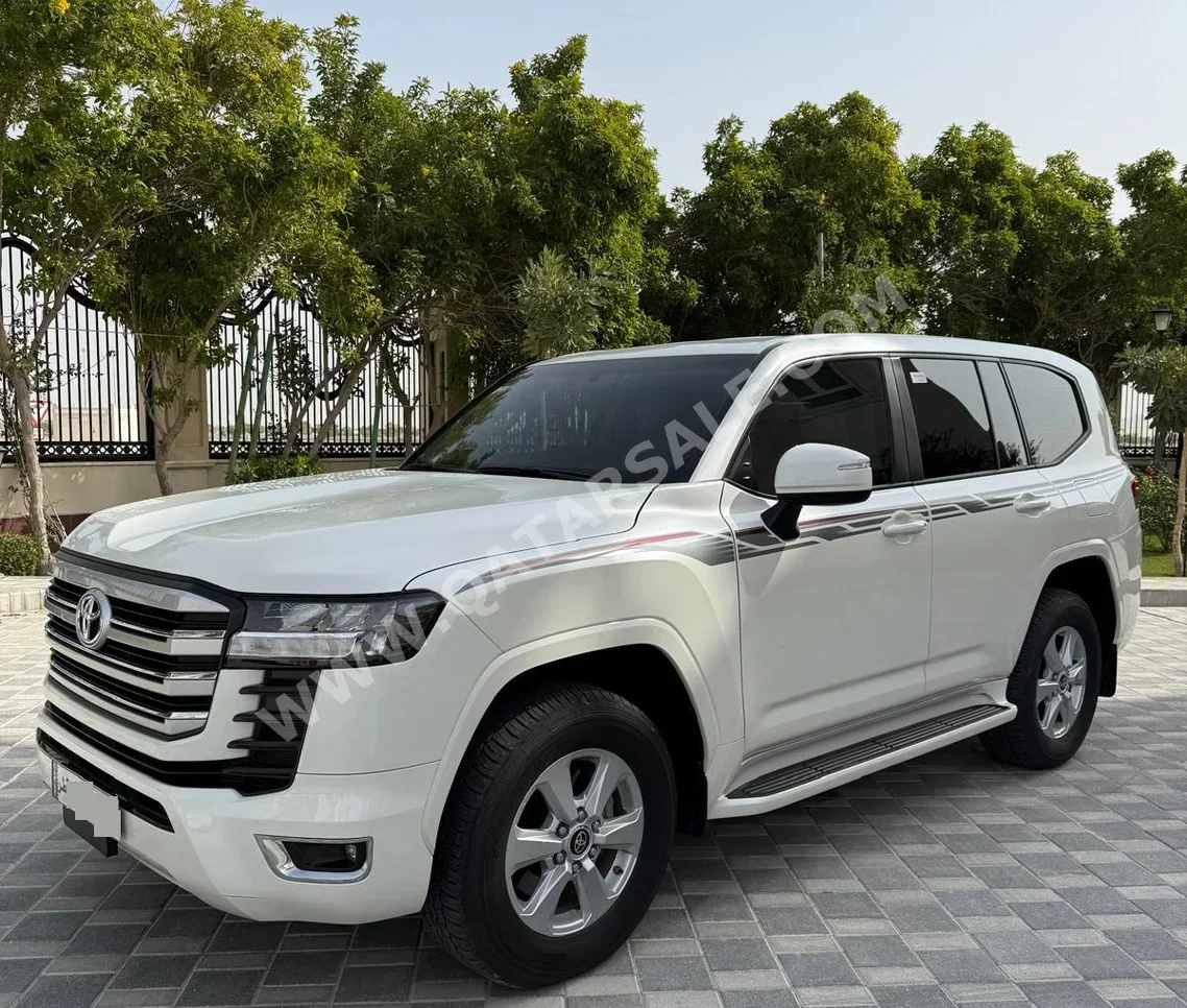تويوتا  لاند كروزر  جي اكس ار توين توربو  2023  اوتوماتيك  53,195 كم  6 سلندر  دفع رباعي  اس يو في  أبيض لؤلؤي  تحت الضمان