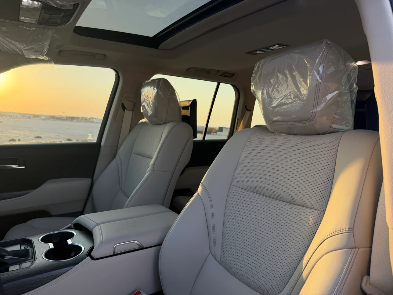 تويوتا  لاند كروزر  في اكس ار توين توربو  2024  اوتوماتيك  18,000 كم  6 سلندر  دفع رباعي  اس يو في  أبيض  تحت الضمان