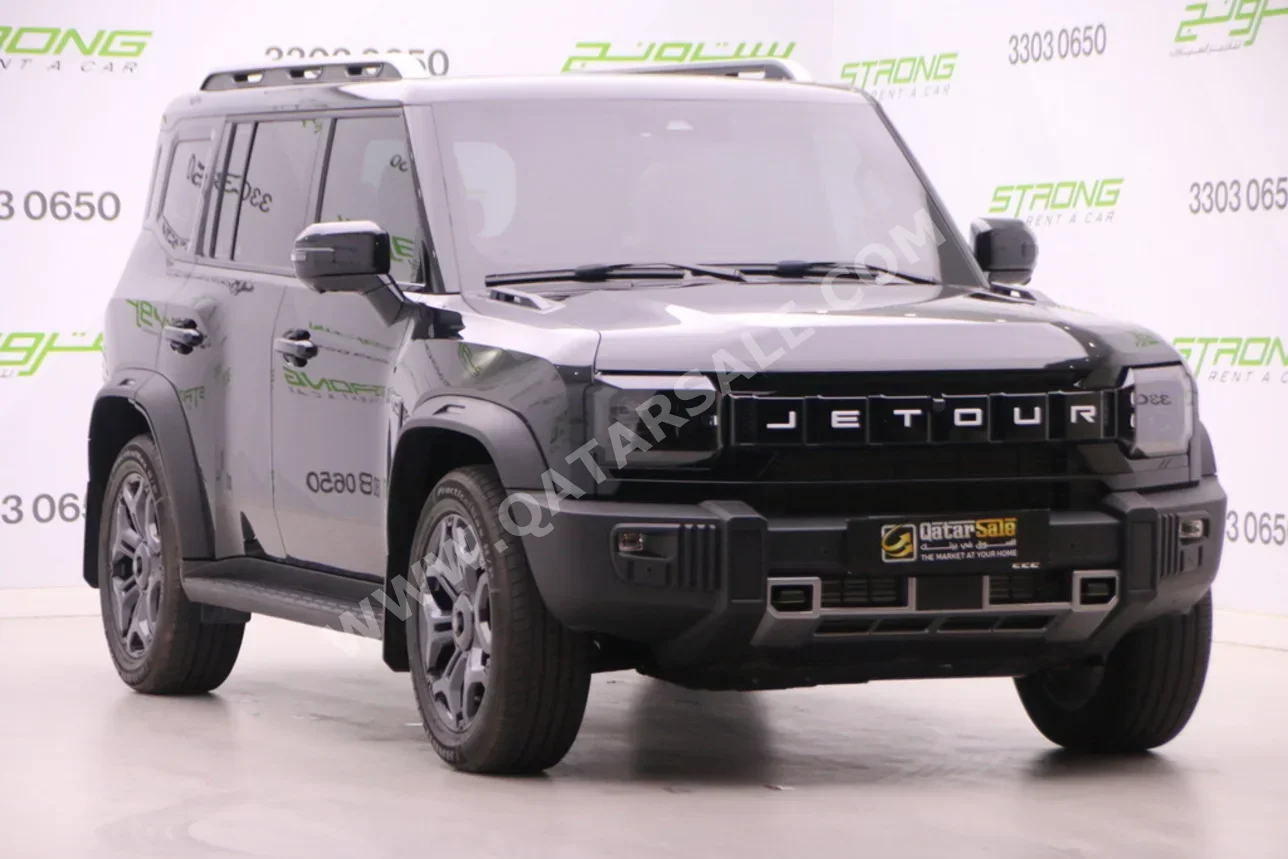 Jetour  T2  Luxury  2025  Automatic  8,000 Km  4 Cylinder  Four Wheel Drive (4WD)  SUV  Black  With Warranty