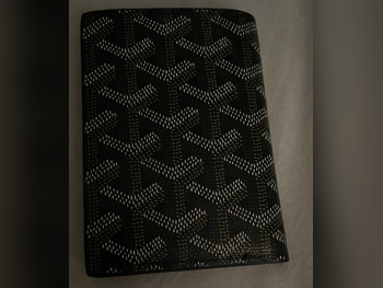 محفظة أخضر و أسود