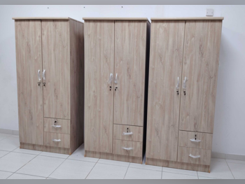 خزائن ودواليب الملابس والزينة - دوحة فيرنيتشر  - خزائن  - اللون البيج