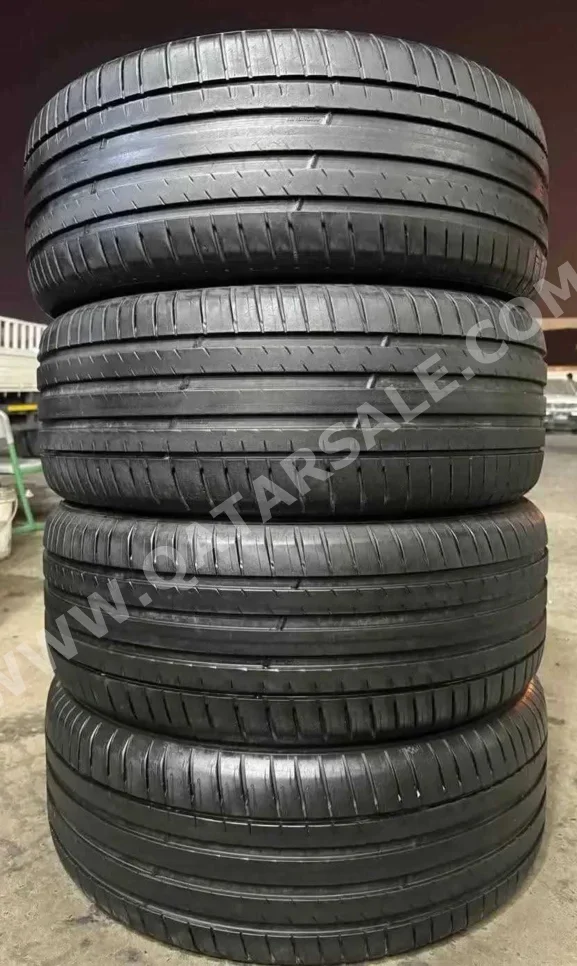 Tire & Rims Michelin Made in United States of America (USA) /  Winter  Rim Included  109 mm  20"