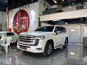 Toyota  Land Cruiser  VXR Twin Turbo  2024  Automatic  58,000 Km  6 Cylinder  Four Wheel Drive (4WD)  SUV  White  With Warranty