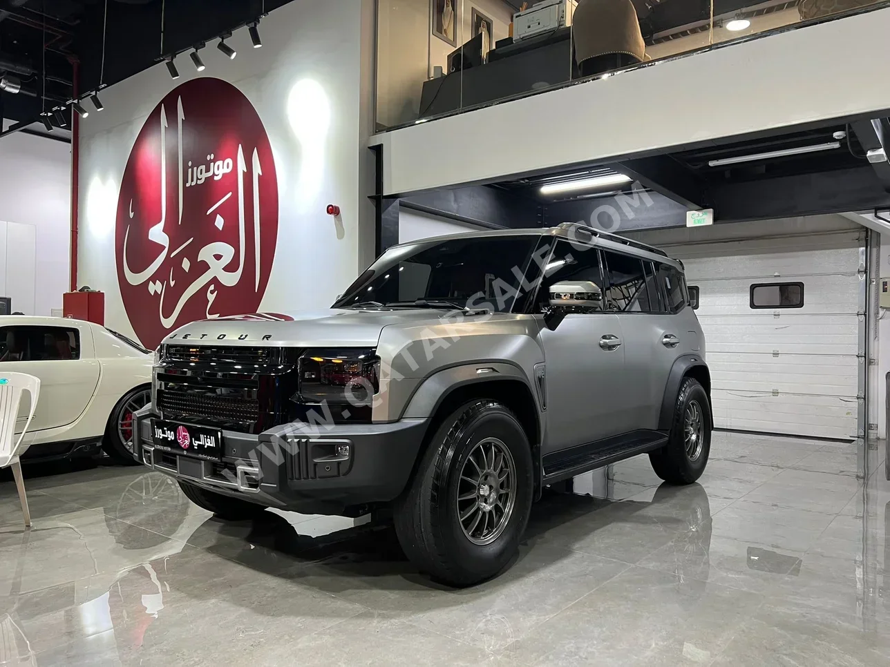 Jetour  T2  2024  Automatic  27,000 Km  4 Cylinder  Four Wheel Drive (4WD)  SUV  Gray Matte