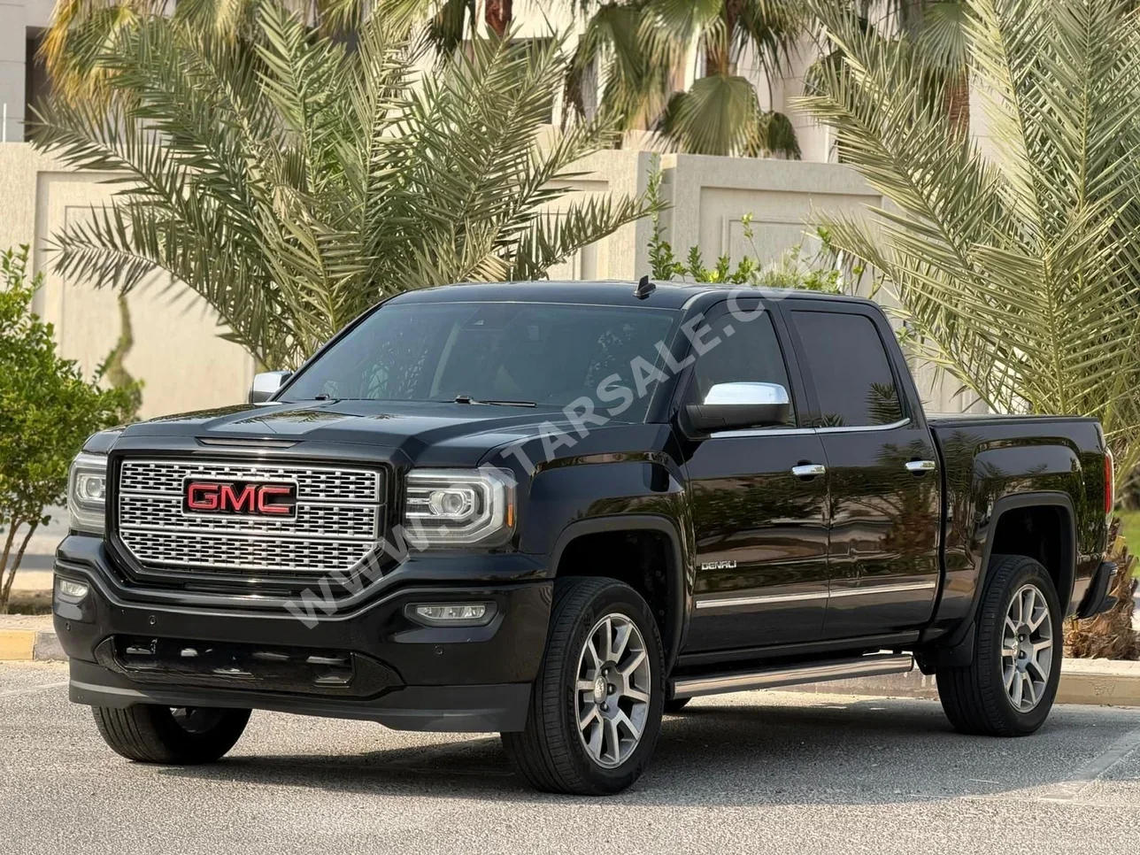 GMC  Sierra  Denali  2017  Automatic  57,000 Km  8 Cylinder  Four Wheel Drive (4WD)  Pick Up  Black