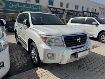 Toyota  Land Cruiser  GXR  2015  Automatic  171,000 Km  8 Cylinder  Four Wheel Drive (4WD)  SUV  White