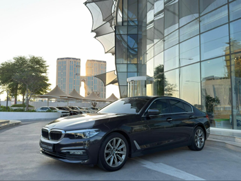 بي ام دبليو  الفئة - الخامسة  530i  2017  اوتوماتيك  55,000 كم  4 سلندر  دفع خلفي  سيدان  أسود