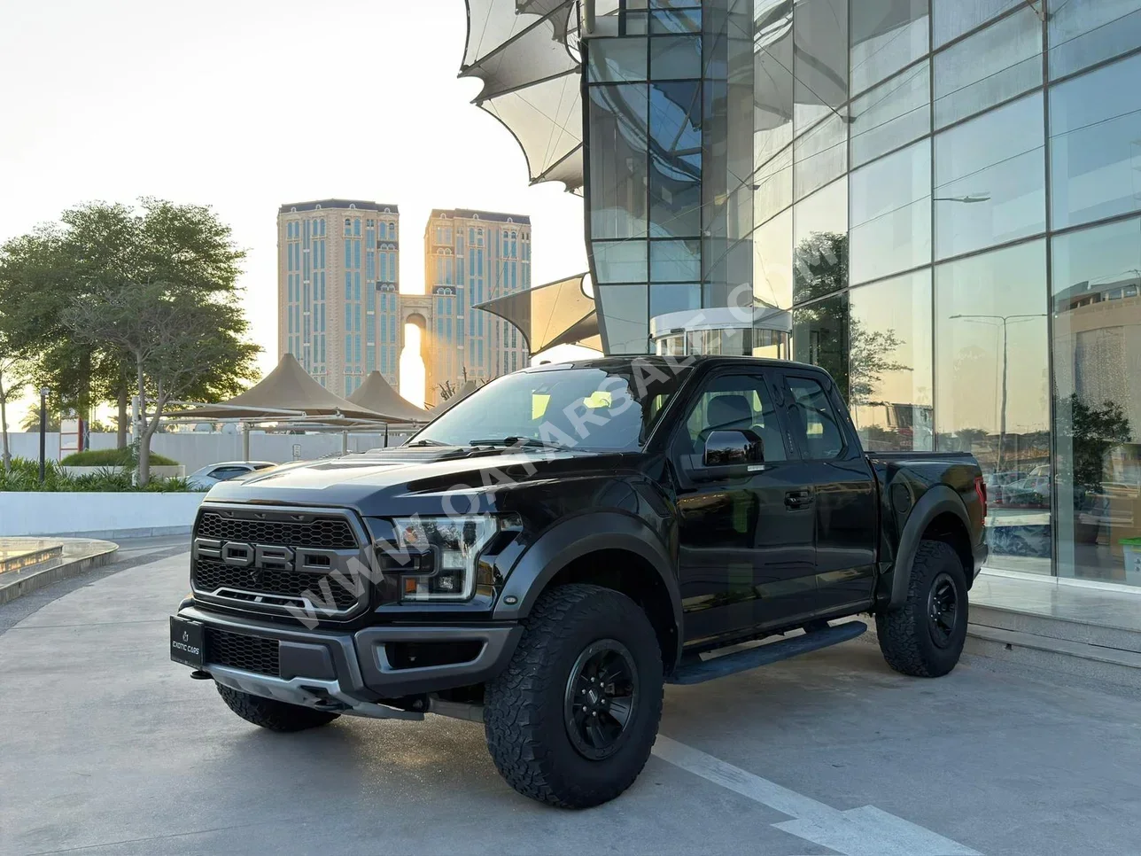 Ford  Raptor  2018  Automatic  86,000 Km  6 Cylinder  Four Wheel Drive (4WD)  Pick Up  Black