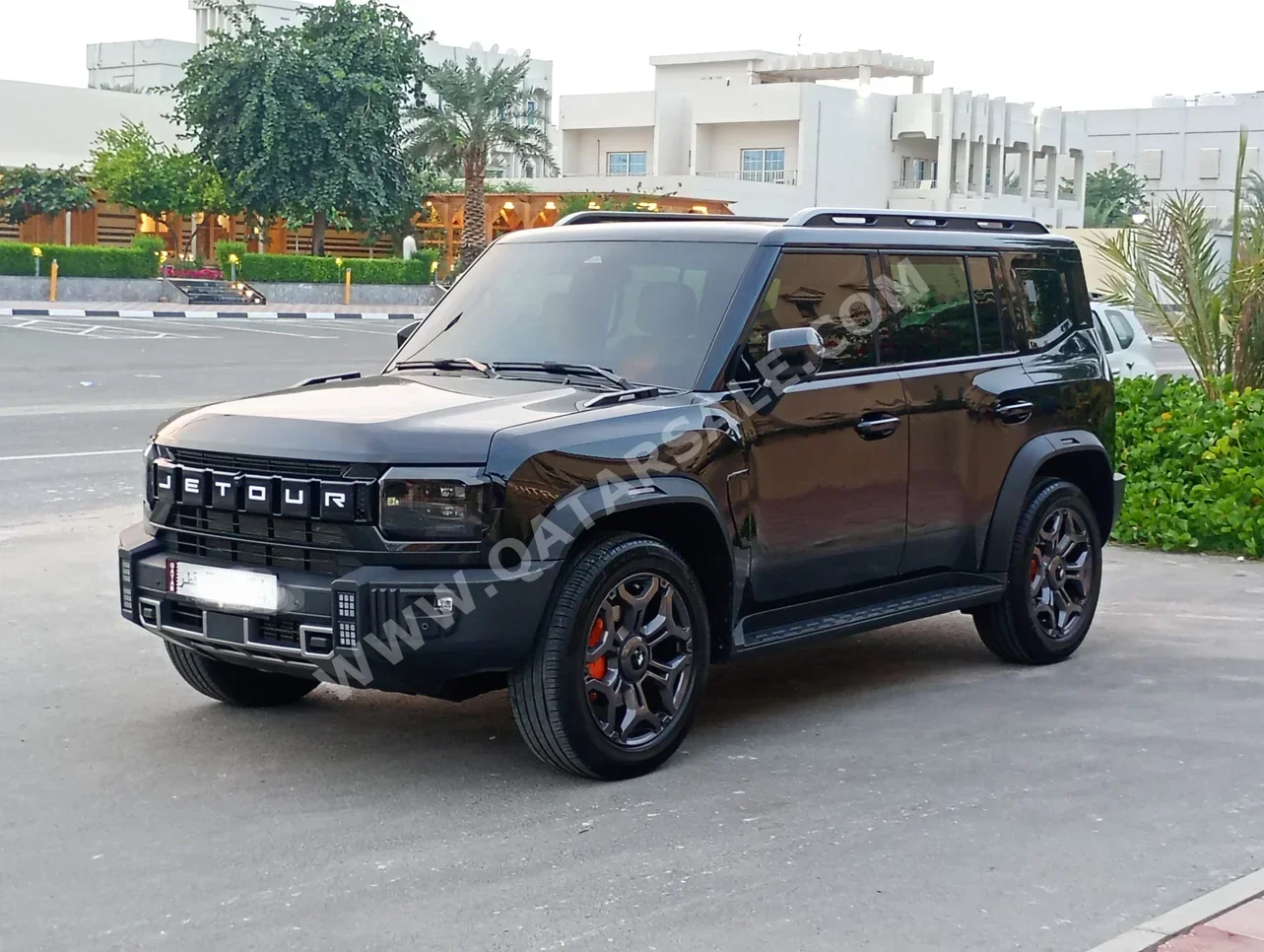 Jetour  T2  Luxury  2025  Automatic  17,000 Km  4 Cylinder  All Wheel Drive (AWD)  SUV  Black  With Warranty