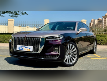 Hongqi  H9  2023  Automatic  59,000 Km  6 Cylinder  Four Wheel Drive (4WD)  SUV  Black and Gold  With Warranty