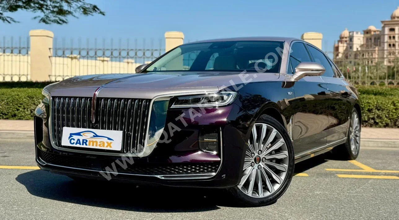 Hongqi  H9  2023  Automatic  59,000 Km  6 Cylinder  Four Wheel Drive (4WD)  SUV  Black and Gold  With Warranty