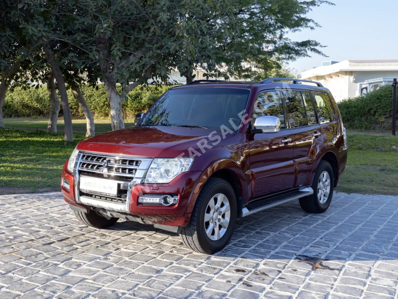 Mitsubishi  Pajero  GLS  2016  Automatic  130,000 Km  6 Cylinder  Four Wheel Drive (4WD)  SUV  Maroon