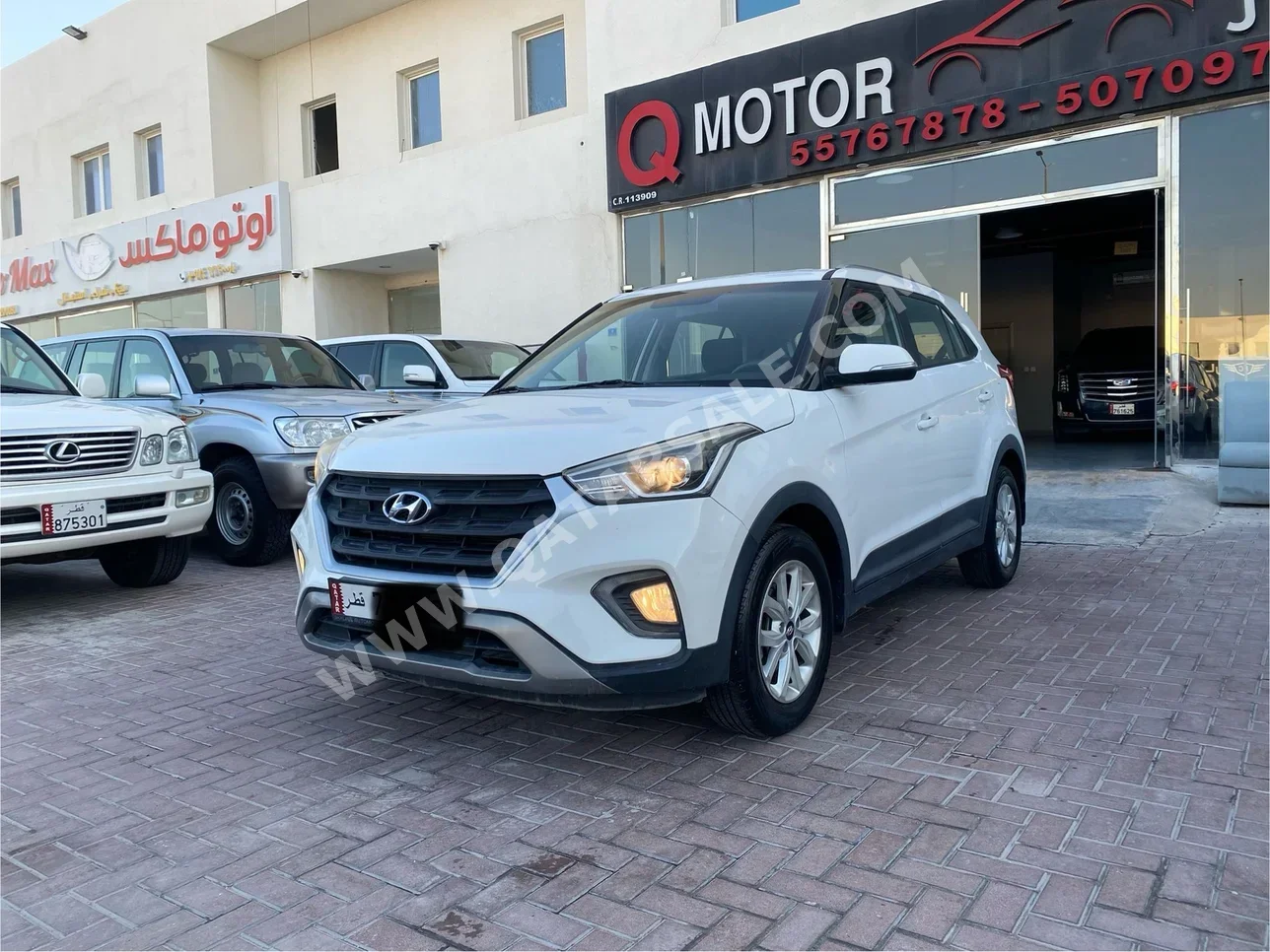 هيونداي  كريتا  2019  اوتوماتيك  225,000 كم  4 سلندر  سحب امامي  اس يو في  أبيض
