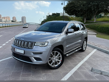 جييب  جراند شيروكي  سومت  2019  اوتوماتيك  68,000 كم  8 سلندر  دفع رباعي  اس يو في  رمادي ميتالك