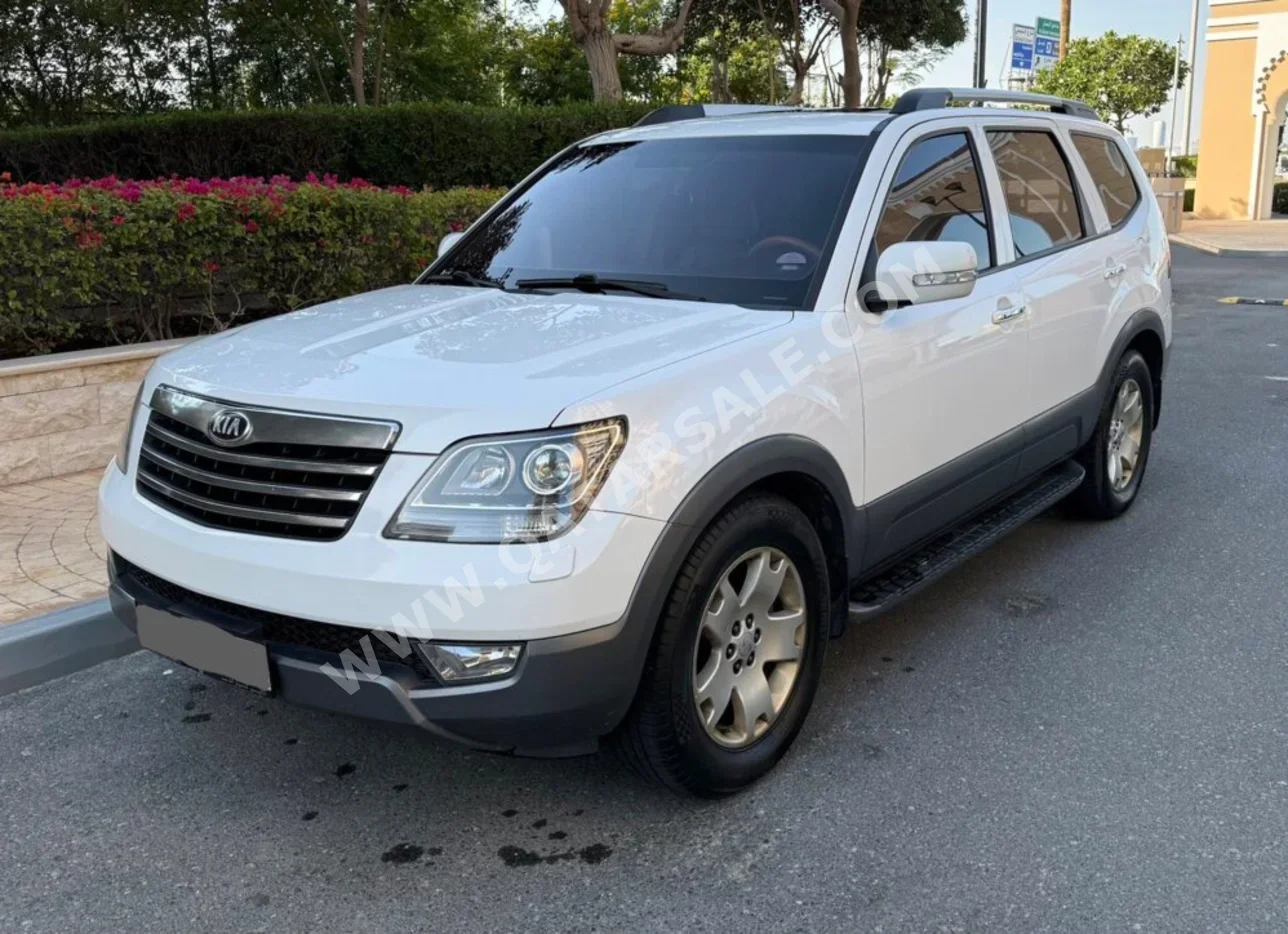 كيا  موهافي  2014  اوتوماتيك  207,867 كم  8 سلندر  دفع رباعي  اس يو في  أبيض