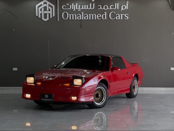 Pontiac  Firebird  Trans AM  1987  Automatic  237,000 Km  8 Cylinder  All Wheel Drive (AWD)  Coupe / Sport  Red