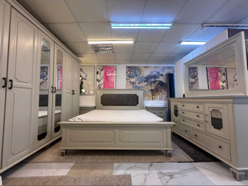 Bedroom Sets - Home Center  - 6 Pieces Set