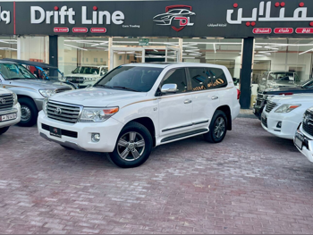 Toyota  Land Cruiser  VXR  2013  Automatic  400,000 Km  8 Cylinder  Four Wheel Drive (4WD)  SUV  Pearl