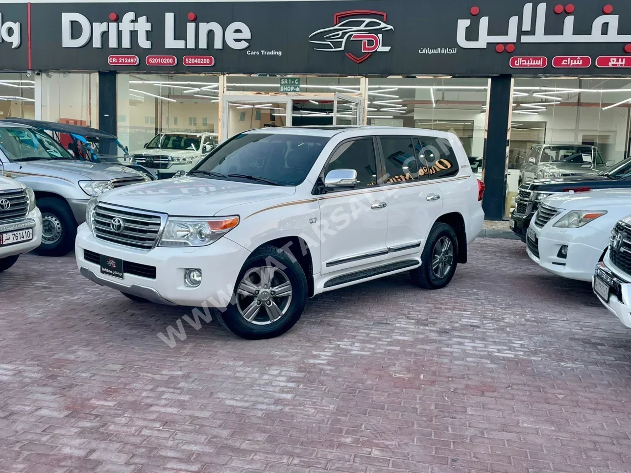 تويوتا  لاند كروزر  في اكس ار  2013  اوتوماتيك  400,000 كم  8 سلندر  دفع رباعي  اس يو في  أبيض لؤلؤي