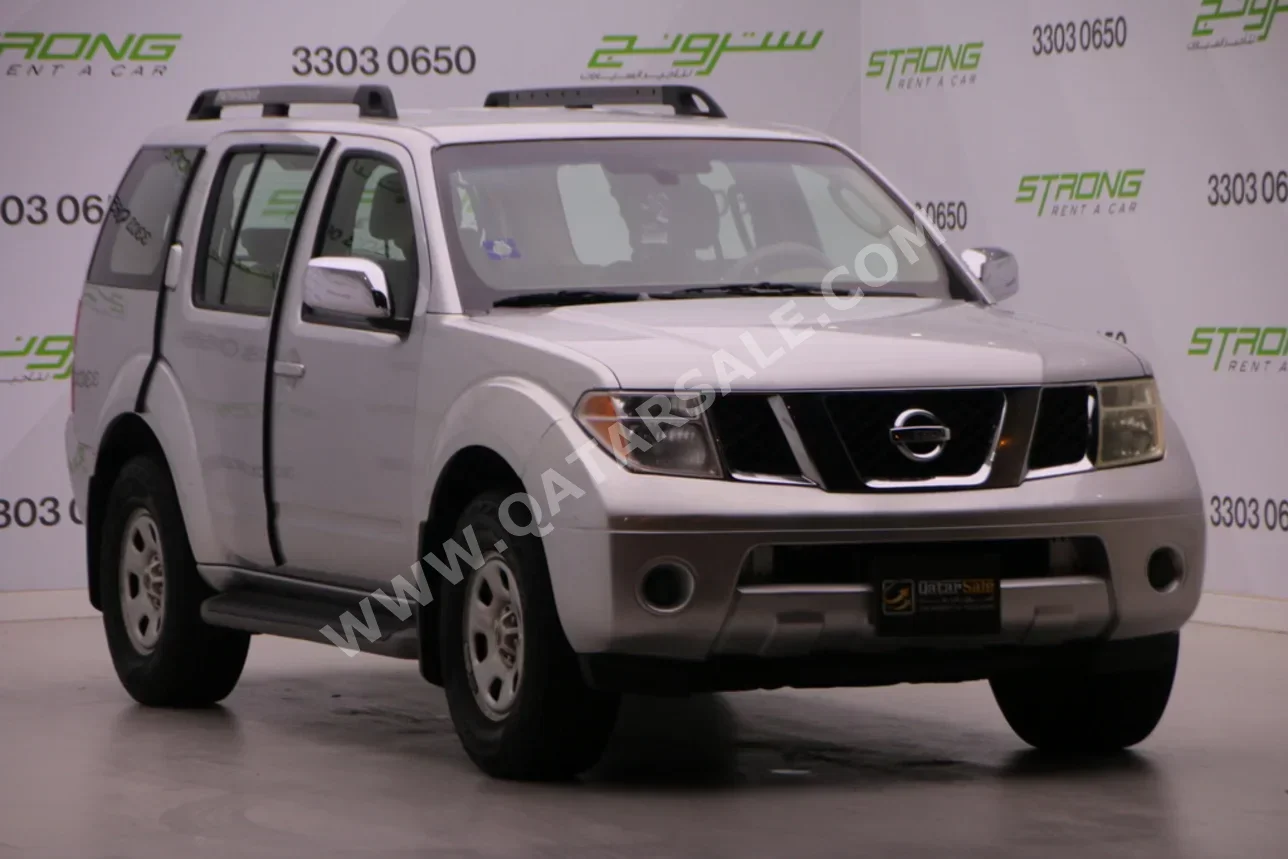 Nissan  Pathfinder  2007  Automatic  150,000 Km  6 Cylinder  Four Wheel Drive (4WD)  SUV  Silver