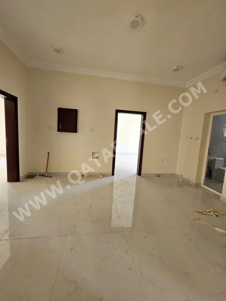 2 غرف نوم  شقة  للايجار  في الريان -  الريان القديم  غير مفروشة
