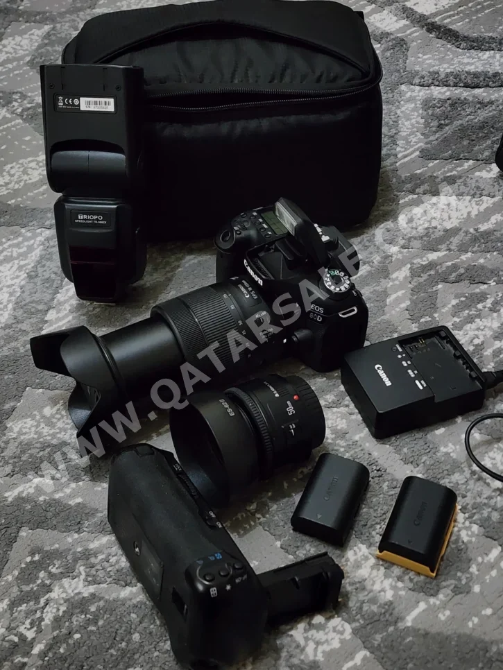 Digital Cameras Canon  - 5 MP  - 12K