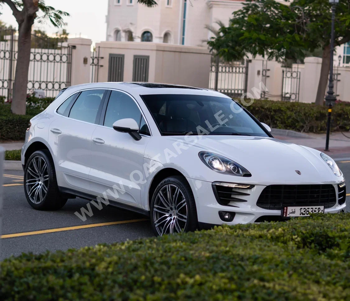 Porsche  Macan  S  2015  Automatic  67,000 Km  6 Cylinder  Four Wheel Drive (4WD)  SUV  White  With Warranty