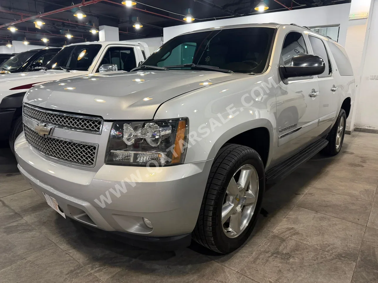 Chevrolet  Suburban  LTZ  2010  Automatic  62,000 Km  8 Cylinder  Four Wheel Drive (4WD)  SUV  Silver